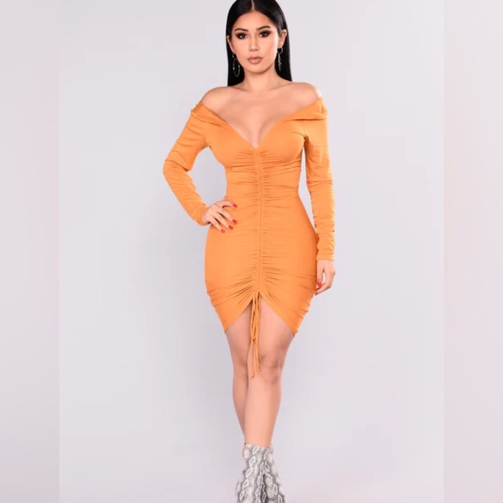 Fashion nova ruched Dress
